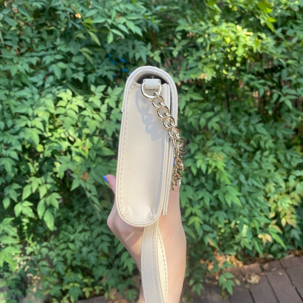Kate spade crossbody, removable strap - Picture 5 of 8